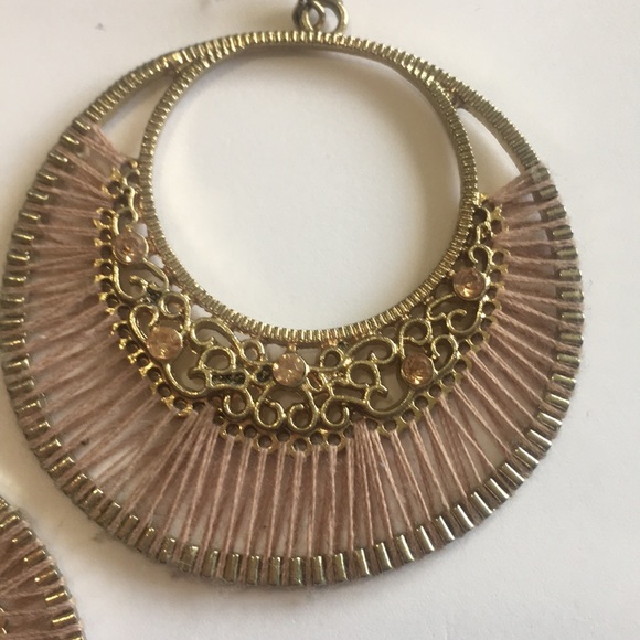 Blush Wrapped Earrings - Picture 3 of 7